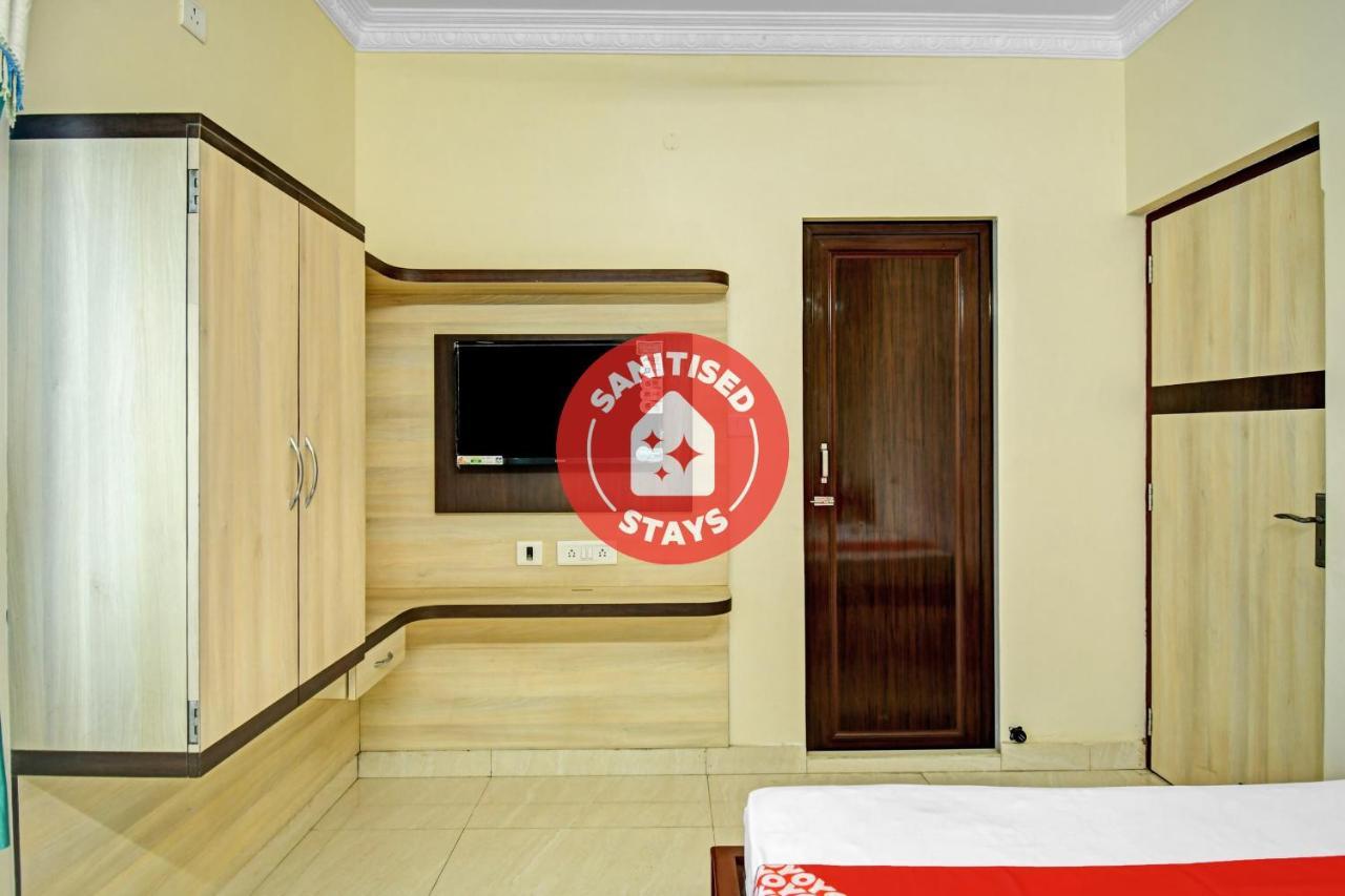 Oyo Flagship 84655 S S Guest House Kolkata Ngoại thất bức ảnh