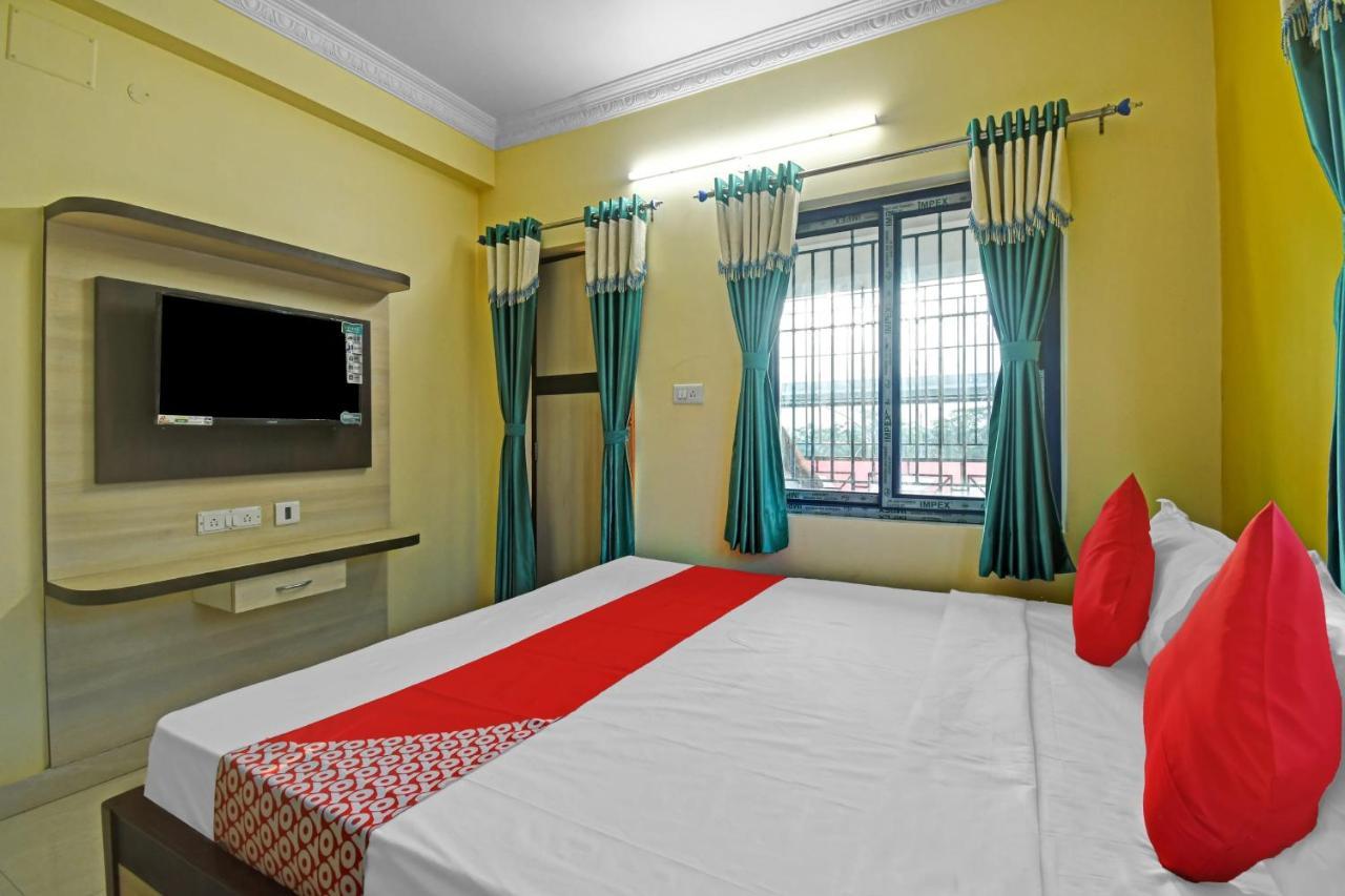 Oyo Flagship 84655 S S Guest House Kolkata Ngoại thất bức ảnh