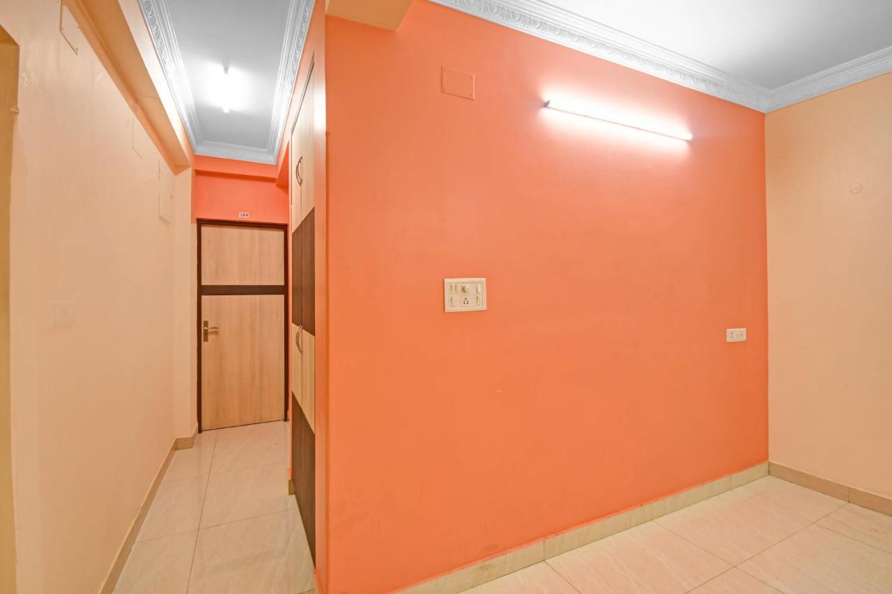 Oyo Flagship 84655 S S Guest House Kolkata Ngoại thất bức ảnh